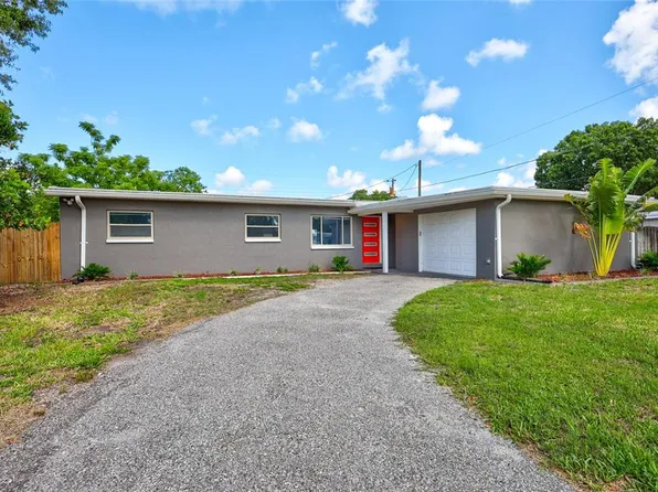 8762 Pelican Ln, Seminole, FL 33777