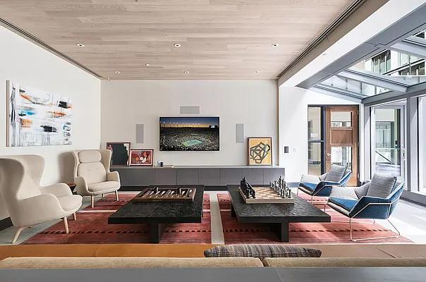 Rented by Owner | media 9