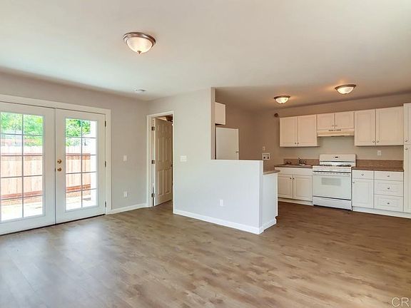 Kitchen - 1 bed / 1 bath unit