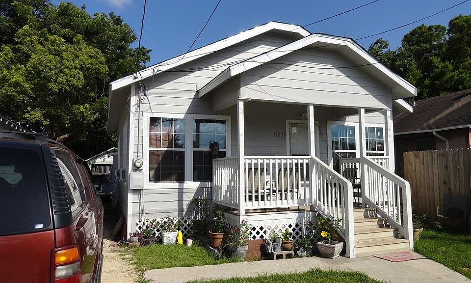 1st image of 1228 Pine St