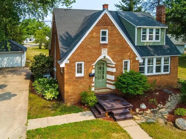 813 WESTERN AVENUE, Mosinee, WI 54455