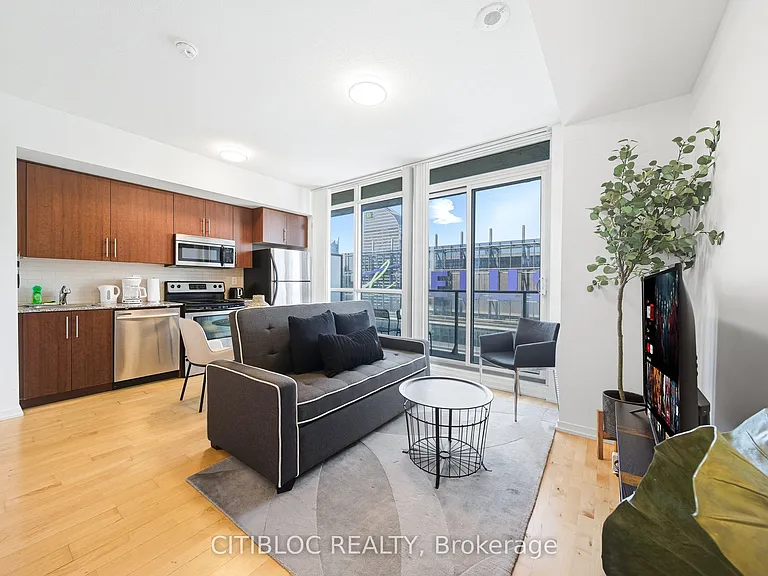 65 Bremner Blvd #4007 — Photo 3