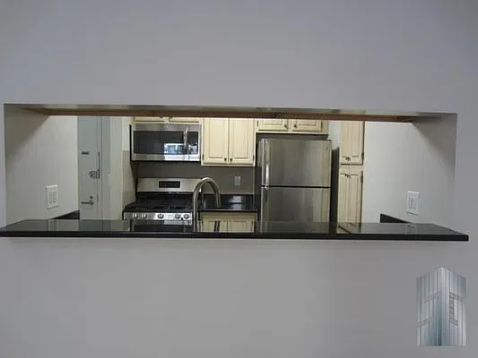 Rented by Skyline Group Real Estate | media 28