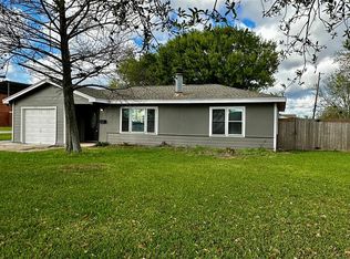 724 N Avenue F, Freeport, TX 77541