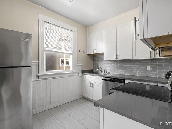4th image of 1385 Clay St APT 17