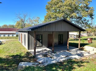 515 N Broad Ave, Mansfield, MO 65704