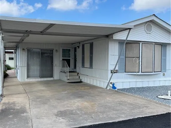 2718 Mesa Verde Dr, Weslaco, TX 78596