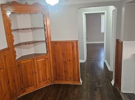 2336 Losantiville Ave, Cincinnati, OH