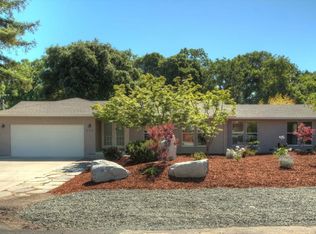 975 Parma Way, Los Altos, CA 94024