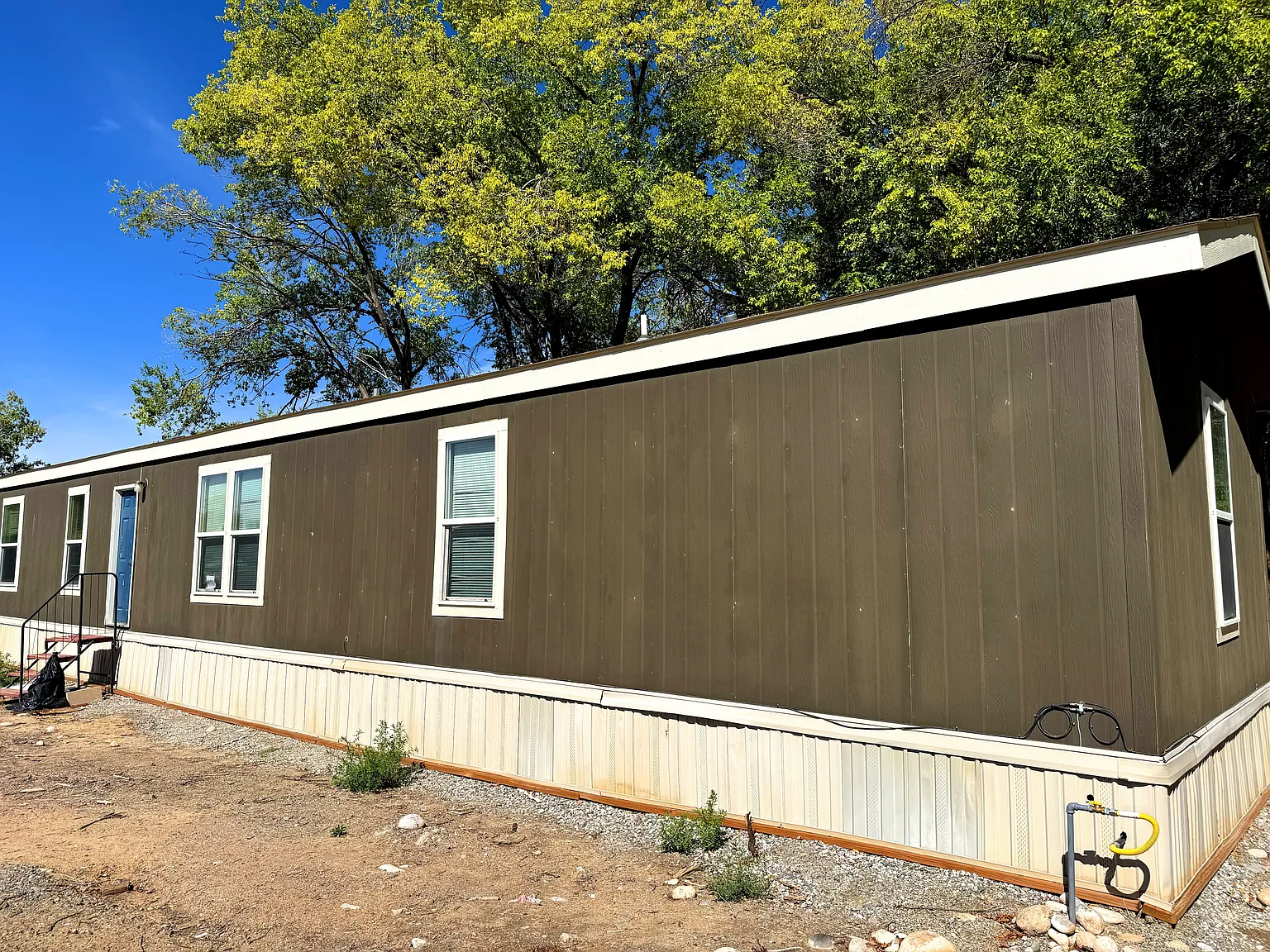 3 bed, 1216 sqft, $1,300 — Photo 3