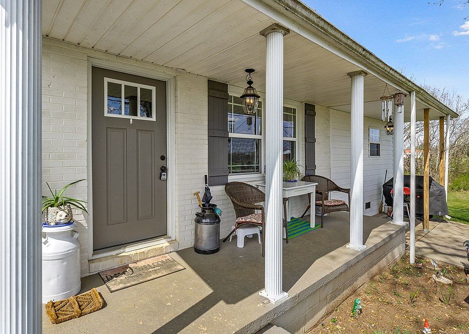 9025 Austin Bottom Rd, Baxter, TN 38544 Zillow