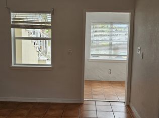 115 145th Ave E APT 6, Saint Petersburg, FL 33708