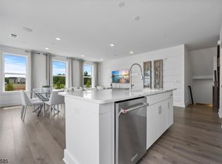 8 Jessica Ln APT 12207, Union, NJ 07083