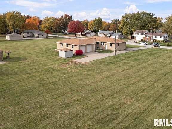 3rd image of 67 Buysse Dr