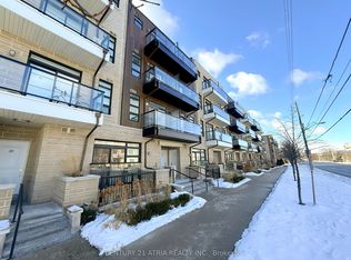 57 Finch Ave W #16, Toronto, ON M2N 2H3
