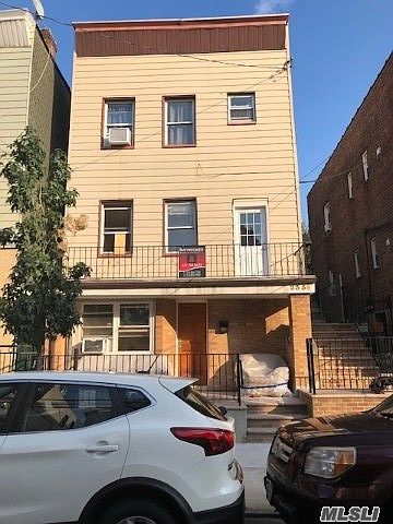 1st image of 2359 32nd St