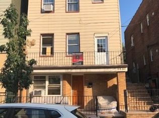 2359 32nd St, Astoria, NY 11105