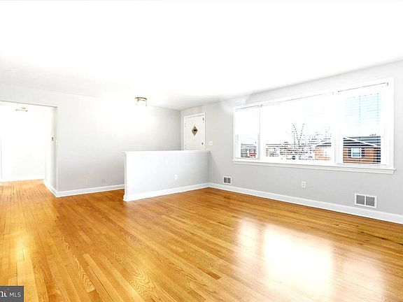 5th image of 4102 21st Ave