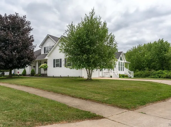 25 Elmsford Dr, Buffalo, NY 14224