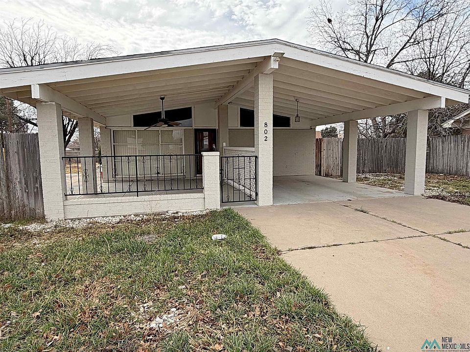 1st image of 802 Deborah Dr