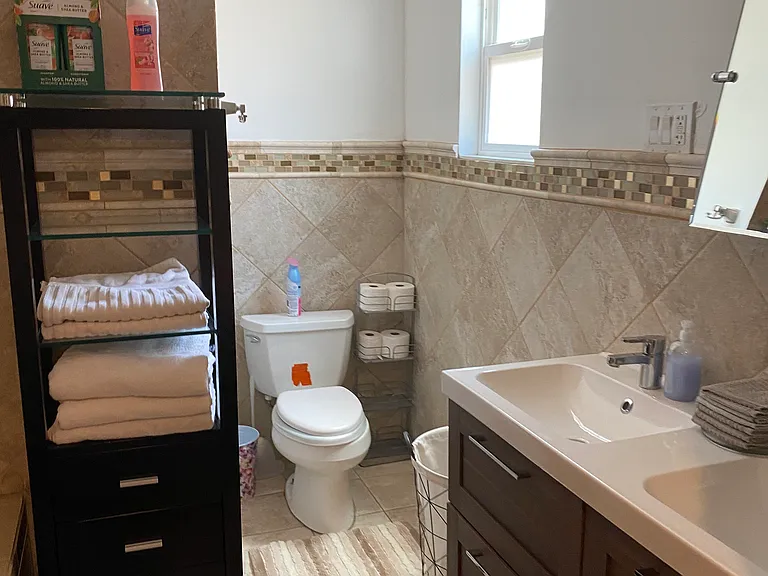 446 S Almont Dr — Photo 14