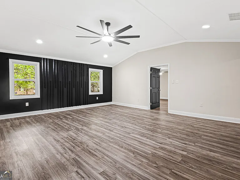 2607 Sparta Dr — Photo 8