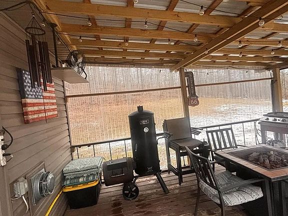 3rd image of 5055 Maxwell Ridge Road