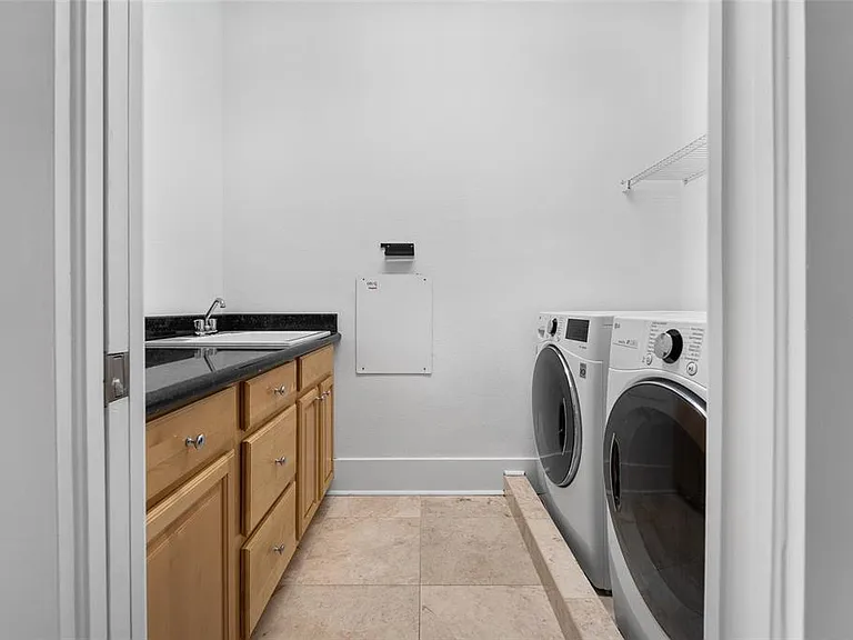 4802 W Beachway Dr — Photo 25
