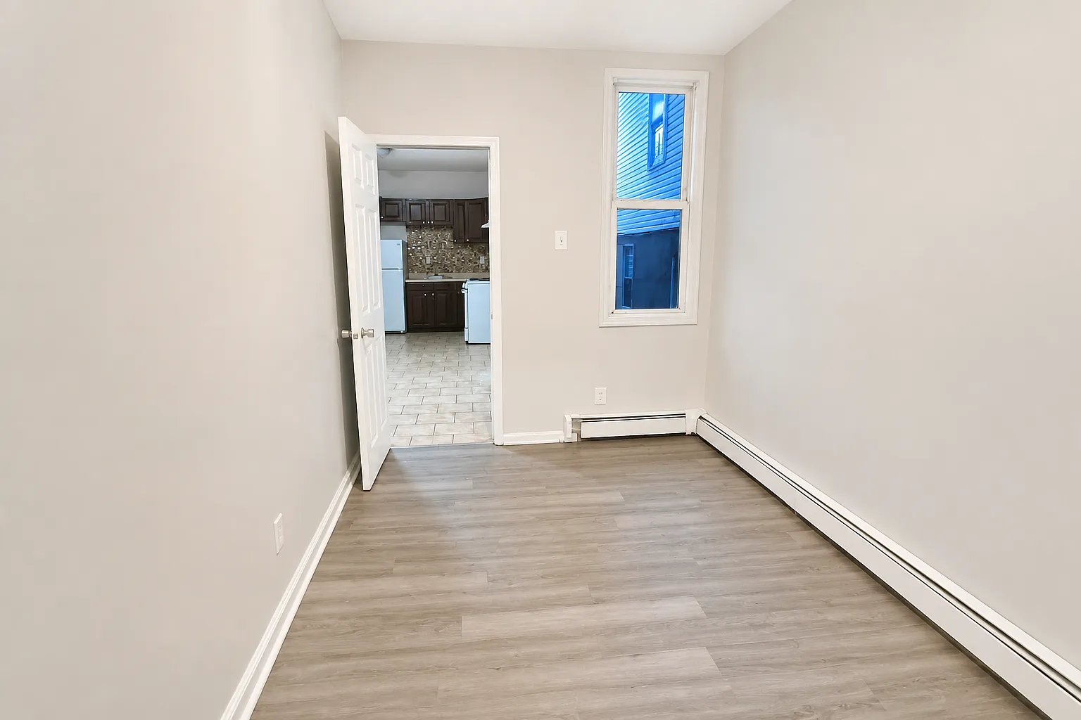 3 bed, $2,400 — Photo 3