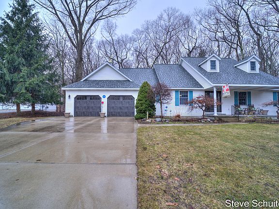 5th image of 3465 Lake Dunes Dr