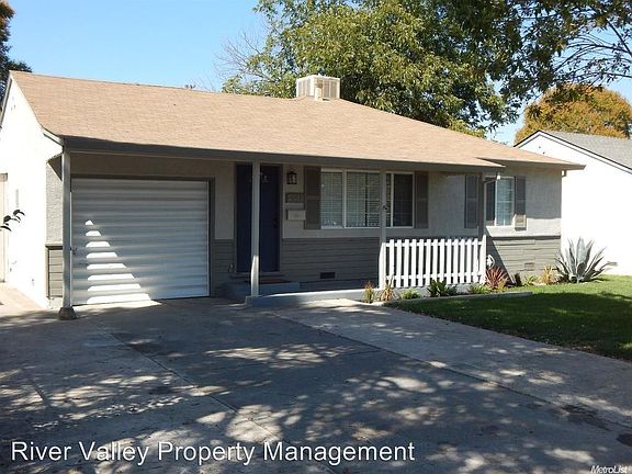 2nd image of 2541 Dale Ave