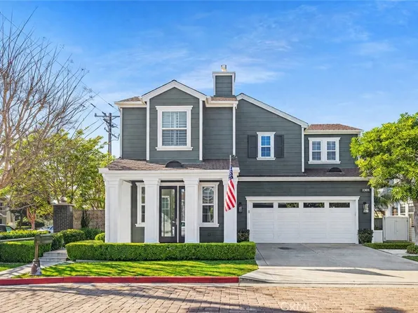 2301 Half Moon Ln, Costa Mesa, CA 92627