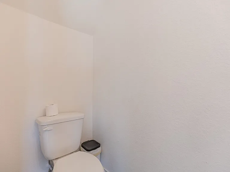 14706 Maple Ter — Photo 12