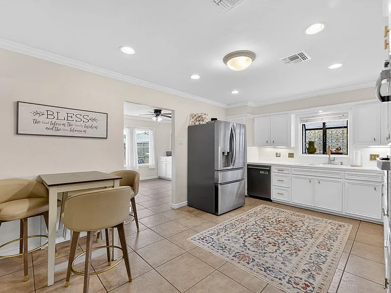 609 Peerman Pl — Photo 8