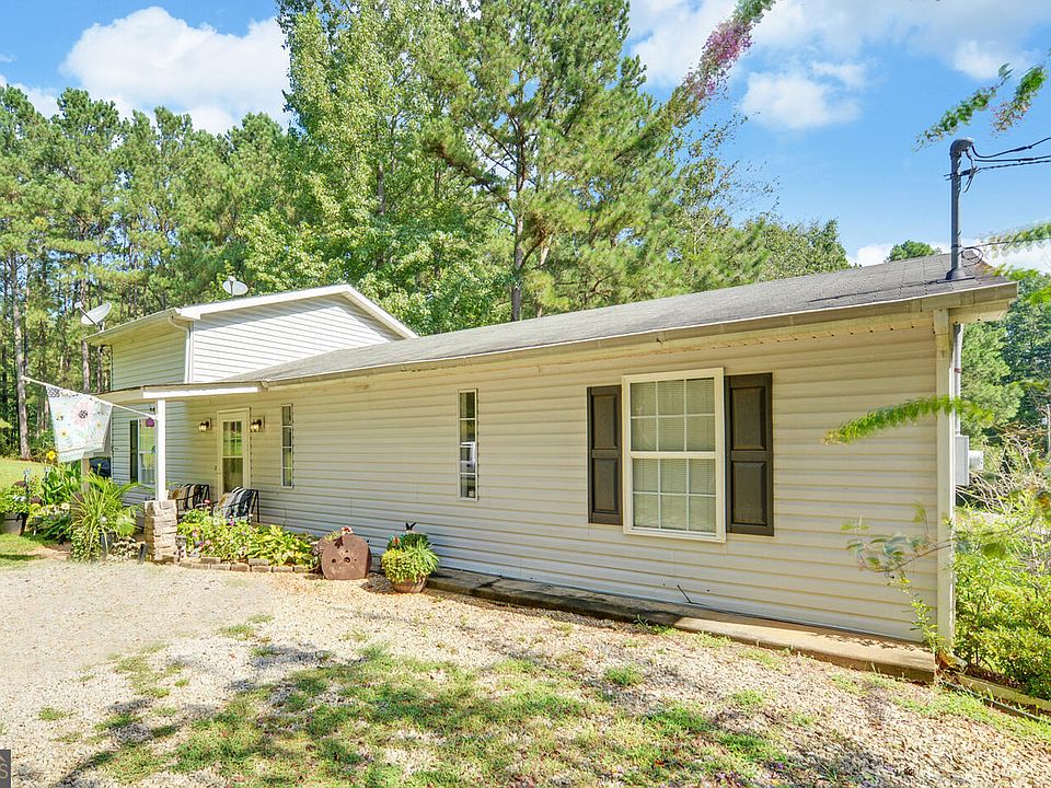 1st image of 264 Wisteria Cove Est