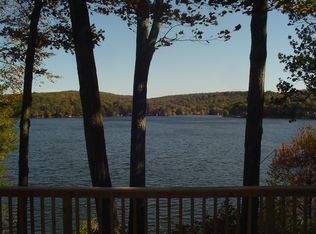 197 Mashapaug Rd, Holland, MA 01521