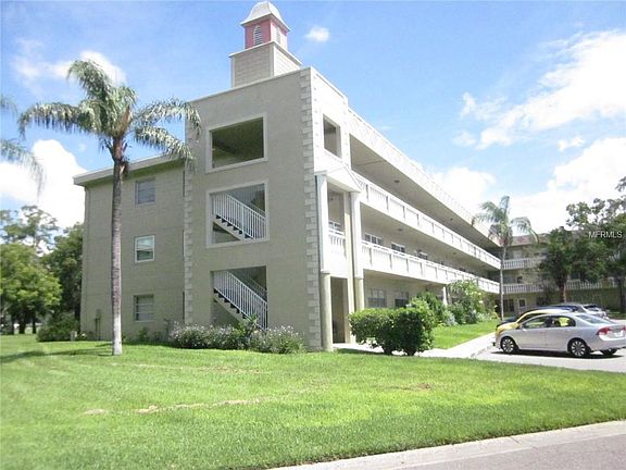 2nd image of 2426 Ecuadorian Way APT 42