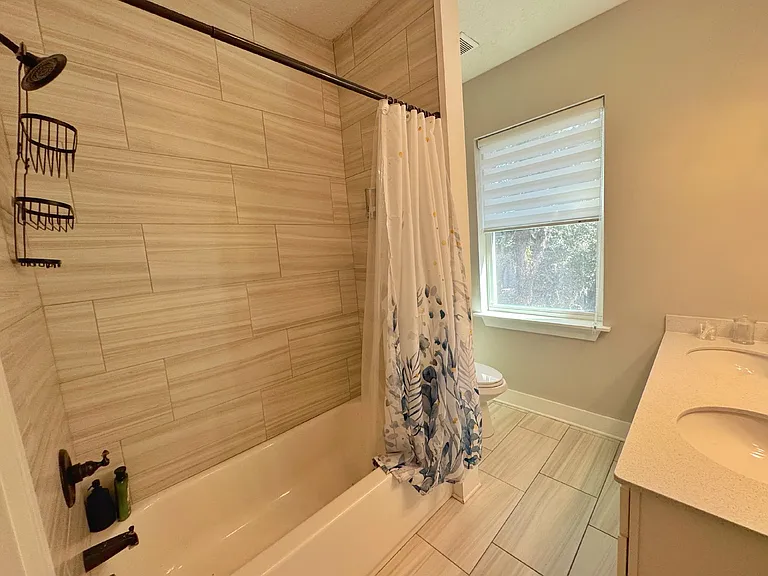 2523 Oleander St — Photo 52