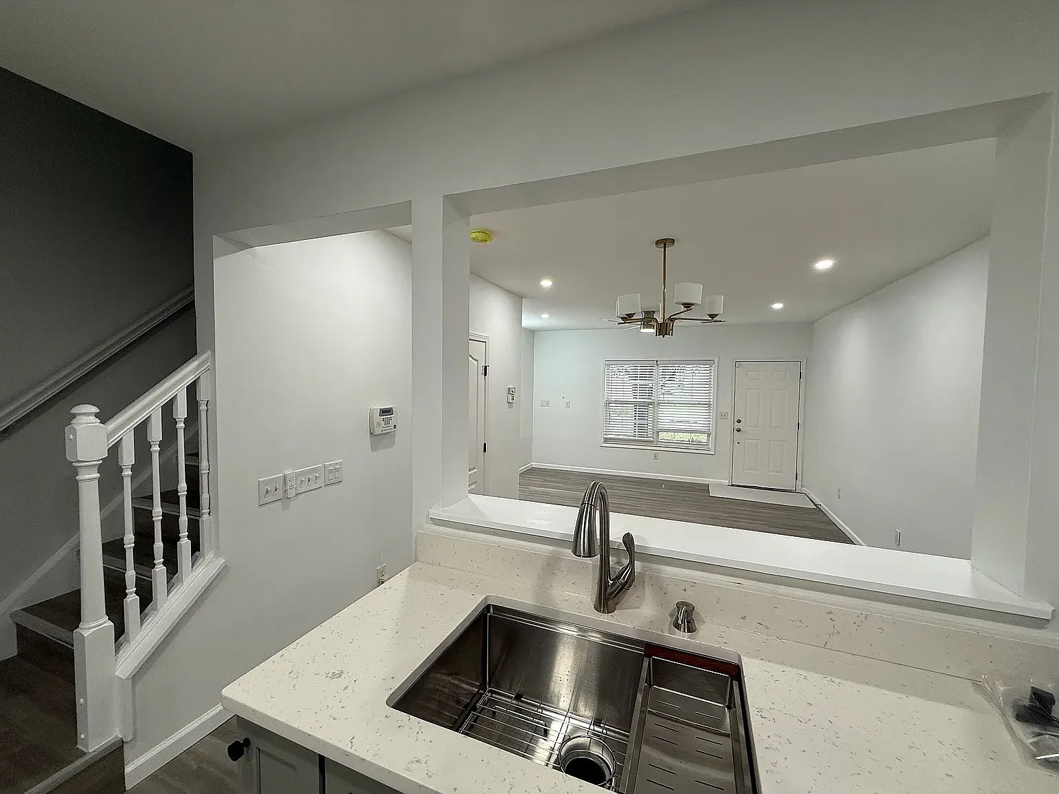 2 bed, 1184 sqft, $1,850 — Photo 3
