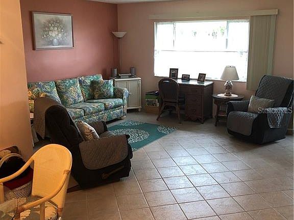 4th image of 10454 SE 176th St