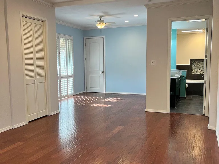 7707 Broadway St #3A — Photo 12