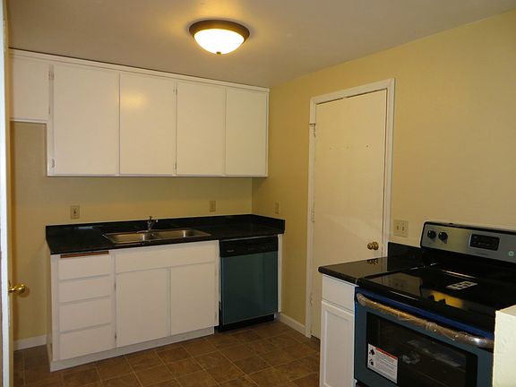 5th image of 1542 7th St