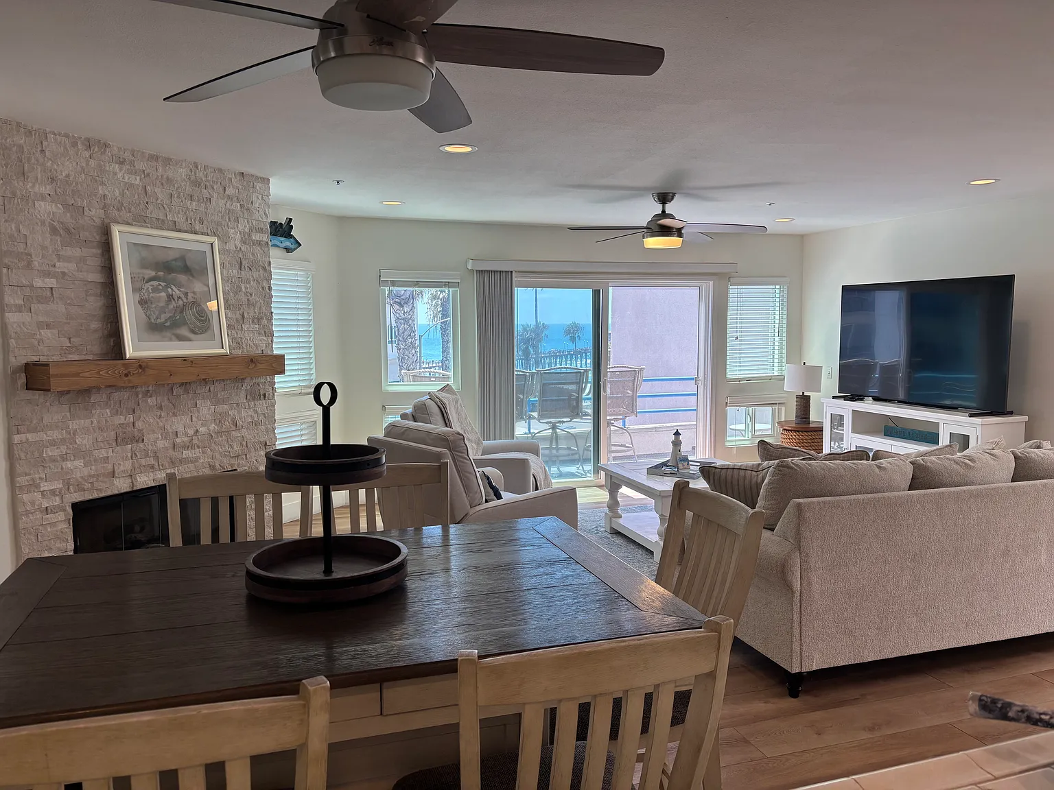 2 bed, 1280 sqft, $6,000 — Photo 3