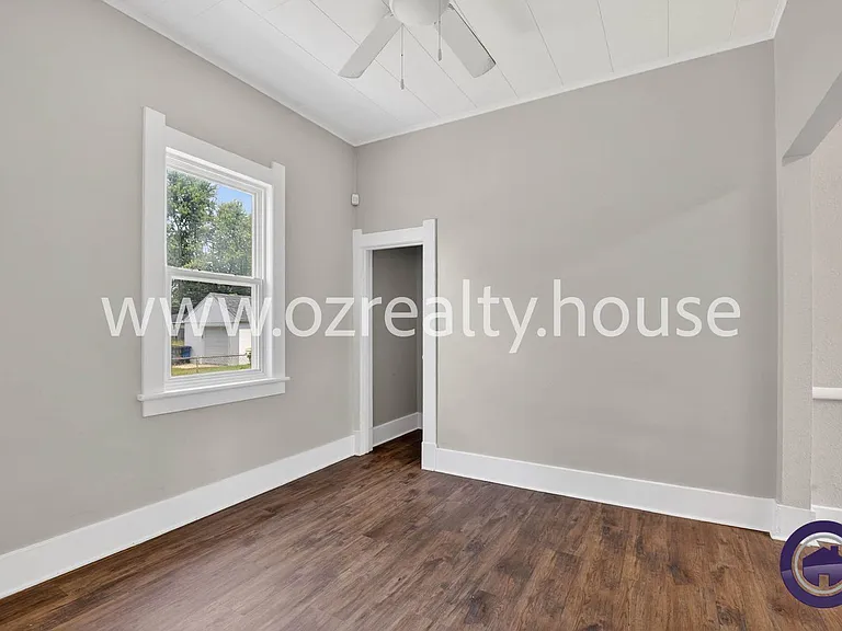 614 Woodstock Ave — Photo 13
