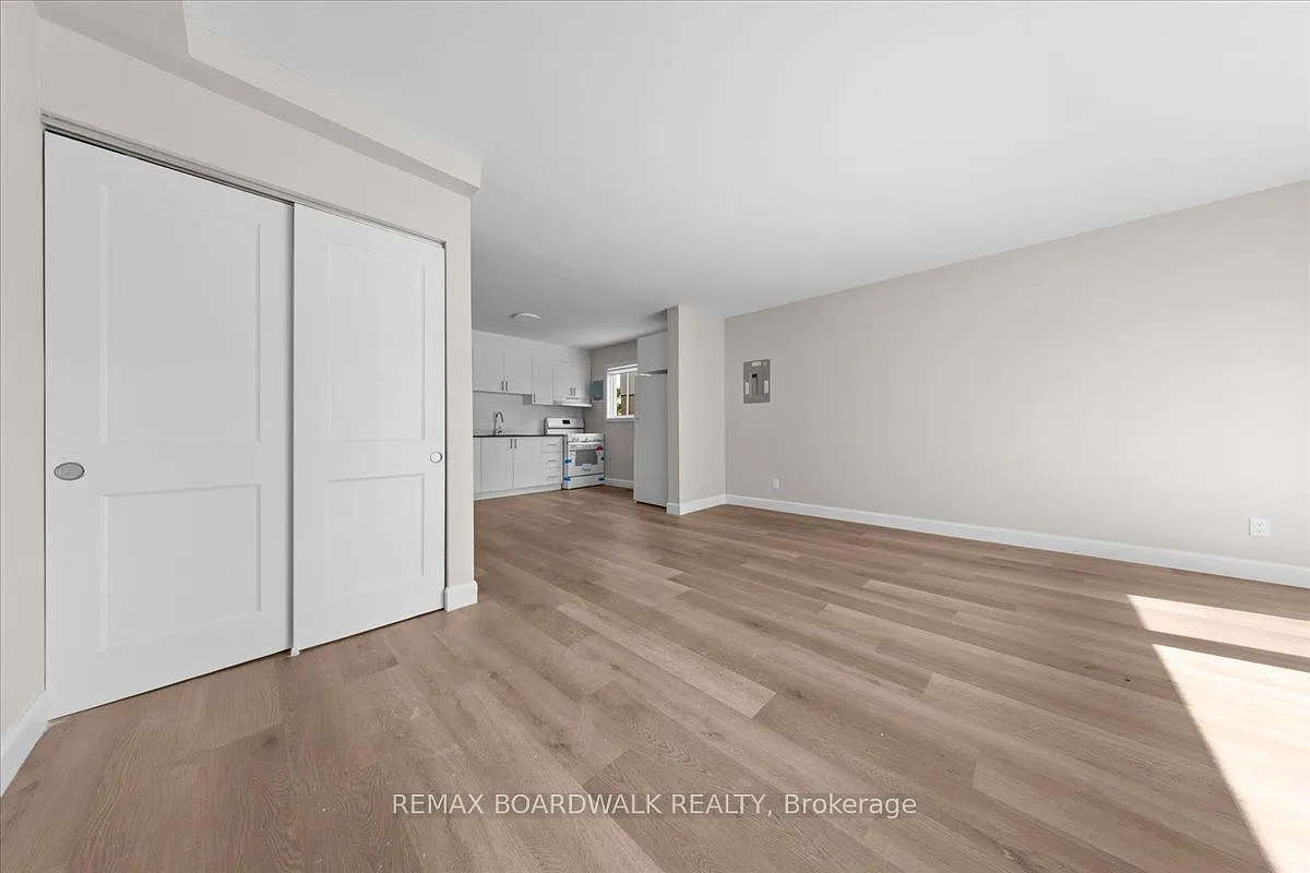 3 bed, $2,600 — Photo 2