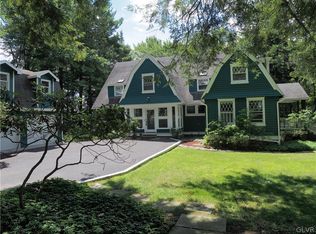 9 Park Ter, Pocono Manor, PA