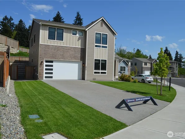 3829 95th Avenue E, Edgewood, WA 98371