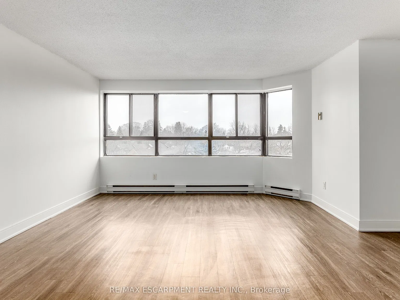 2 bed, $1,849 — Photo 3