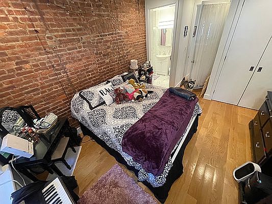 1st image of 654 W 161st St APT 1E