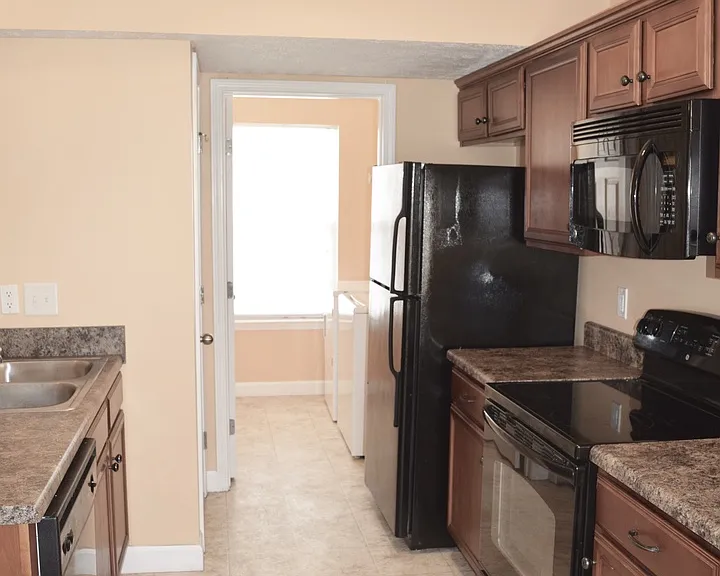 919 Tapoco Ct — Photo 7